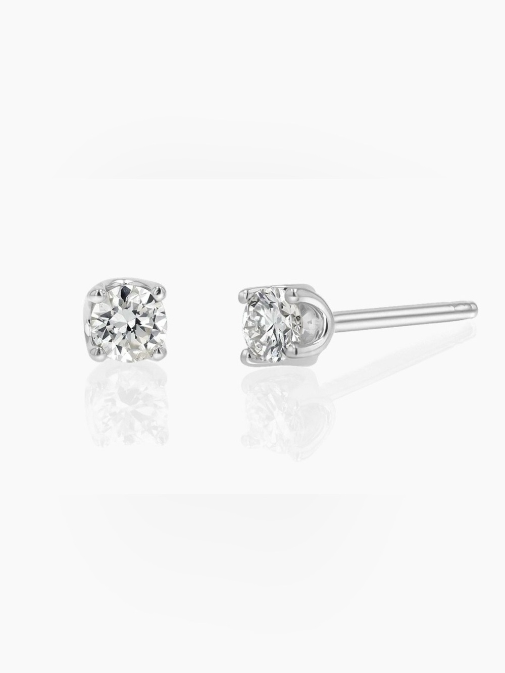 NIB; perfect condition; never worn 
14k Solid White Gold Diamond Studs
2.8 mm